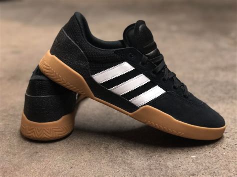 adidas Originals Men's City Cup Sneaker 